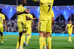 C罗回归赛场，连败首场状态亮眼，利物浦观众沸腾！的简单介绍