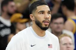 塔图姆在塞尔维亚队比赛中出色防守，战术调整引发热议！的简单介绍